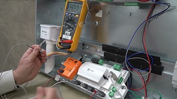 UC210 - Triac Circuits - Low Side Switching