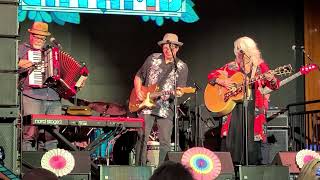 Emmylou Harris: &quot;Old Five And Dimers Like Me&quot; (Billy Joe Shaver) Red Dirt Boys  Cayamo (3/22/2022)