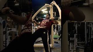 day 1 of Training like Eric janicki until I get jacked #fittness #gym #training #challenge
