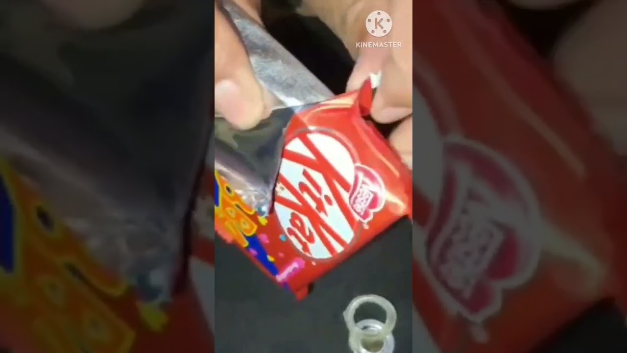 Unboxing Nestle KitKat Chocolate 