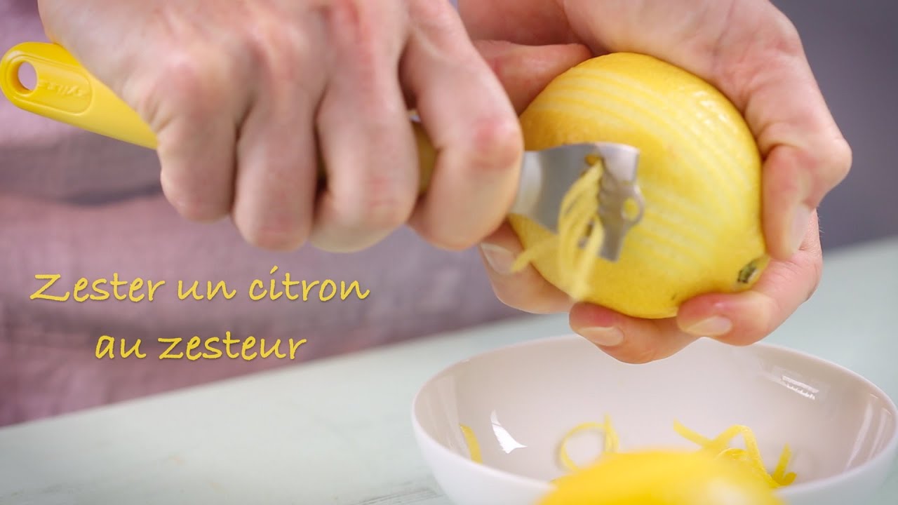 Zester Un Citron Au Zesteur Youtube