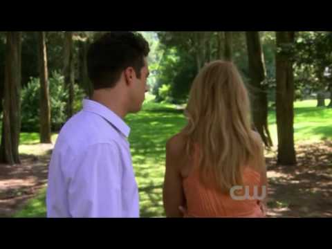 Gossip Girl (3x01) - Serena and Carter kiss in the forest (HD)