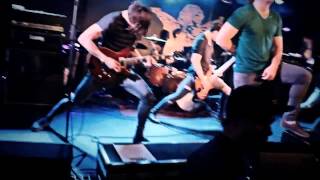 Minute of Fame - The Madness Don't Go