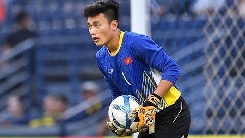 Bí quyết bắt phạt đền của Bùi Tiến Dũng mà ai cũng ngỡ ngàng