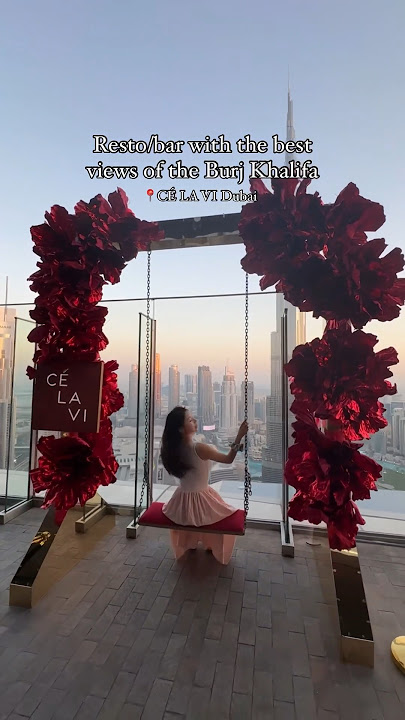Dubai's best rooftop restaurant view 😍 📍CÉ LA VI #dubai #travel #rooftoprestaurant #dubaiview