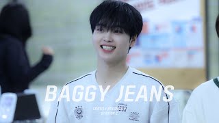 크래비티 형준(CRAVITY HYEONGJUN) - Baggy Jeans 직캠 | 231005 STATION Z