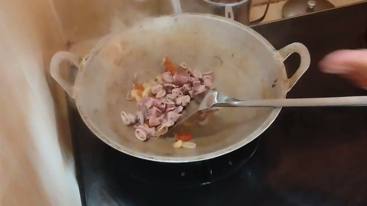 Proses buat sambel cumi bikin nasi satu bakul hbis