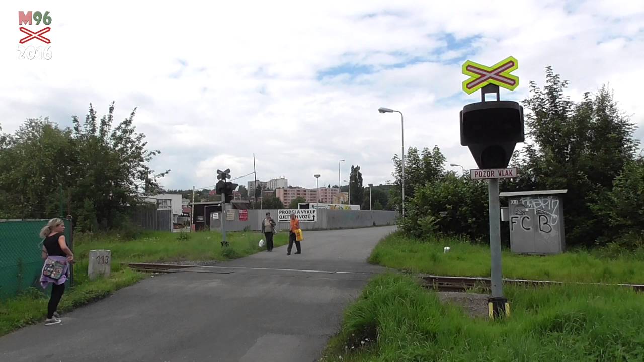 Železniční přejezd Frýdek-Místek #3 [P8302] - 19.7.2016 / Czech railroad crossing