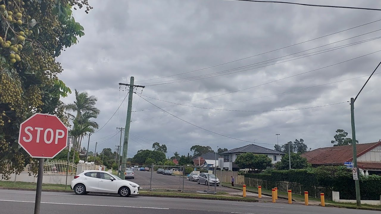 Walking on Sydney Street and Mall