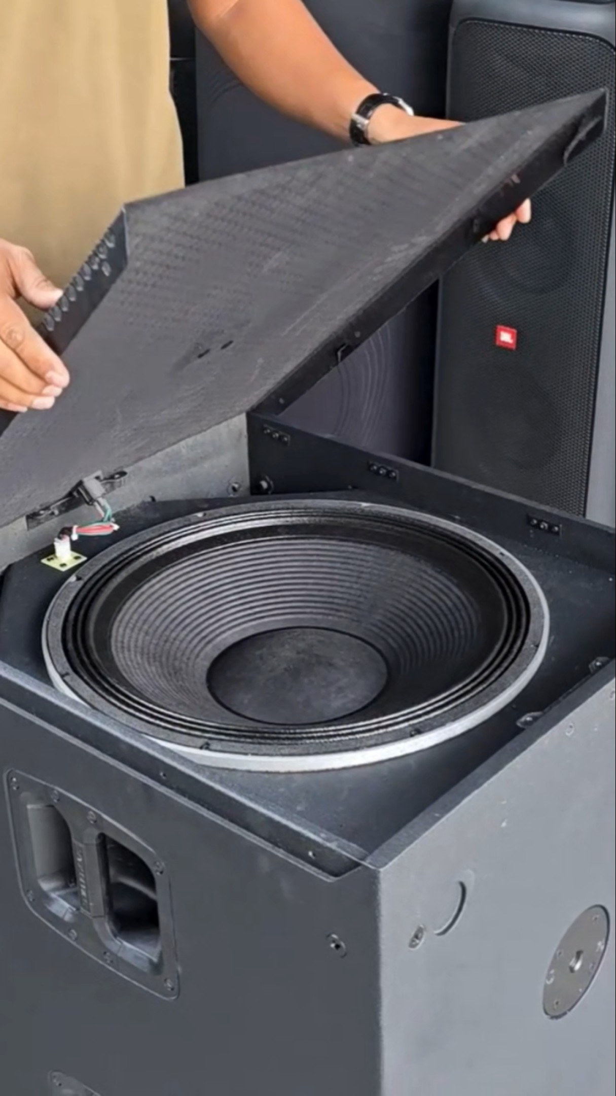 JBL VTX-F18S 18″ Subwoofer Driver (2269H Differential Drive