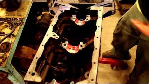 Willys L 134 Crankshaft and Rear Main Seal Install, Checking End Play