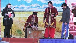 Як у Кролевці на Масницю порося та курку дарували. Кролевець, Масляна 2017 Як у Кролевці на Масницю порося та курку дарували. Кролевець, Масляна 2017