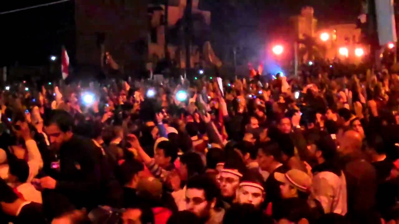 مشاهد من ميدان التحرير: رفض مبارك الاستقالة