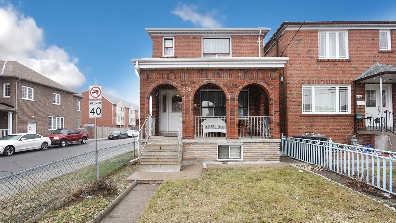 iVRTours Video TourID 20962 of 838 Runnymede Rd, Toronto YouTube