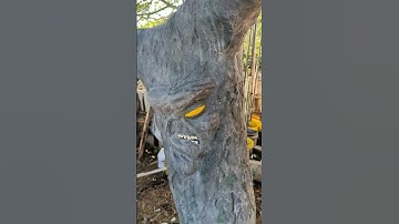 Woodrow Eerie Haunted Tree Creature  #halloween #homehaunt #halloweendecor #shorts #hauntedtree