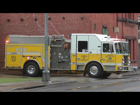 Honolulu Fire Dept. Engine 9 Responding