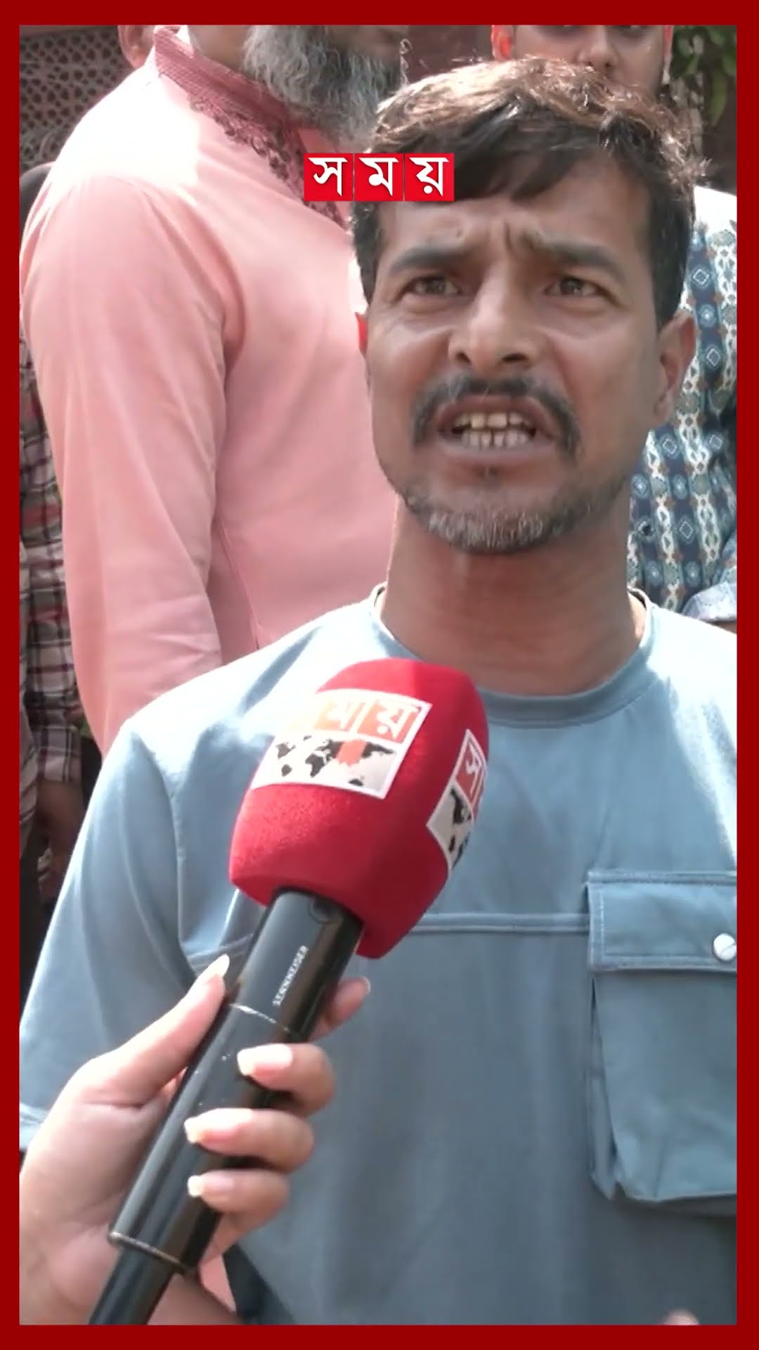 ফুটপাত দখল করে দোকান, ভ্রাম্যমাণ আদালতের অভিযান #dhakaovijan #raid #police #somoytv #shorts