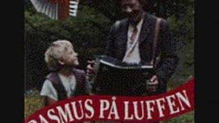 Video thumbnail of "Rasmus På Luffen - Kattvisan"
