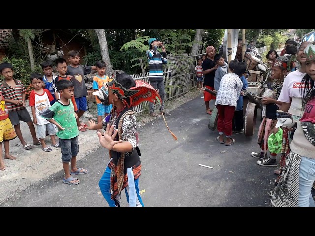 wayang wong terbaru anak kecil asal kroya - Indramayu class=