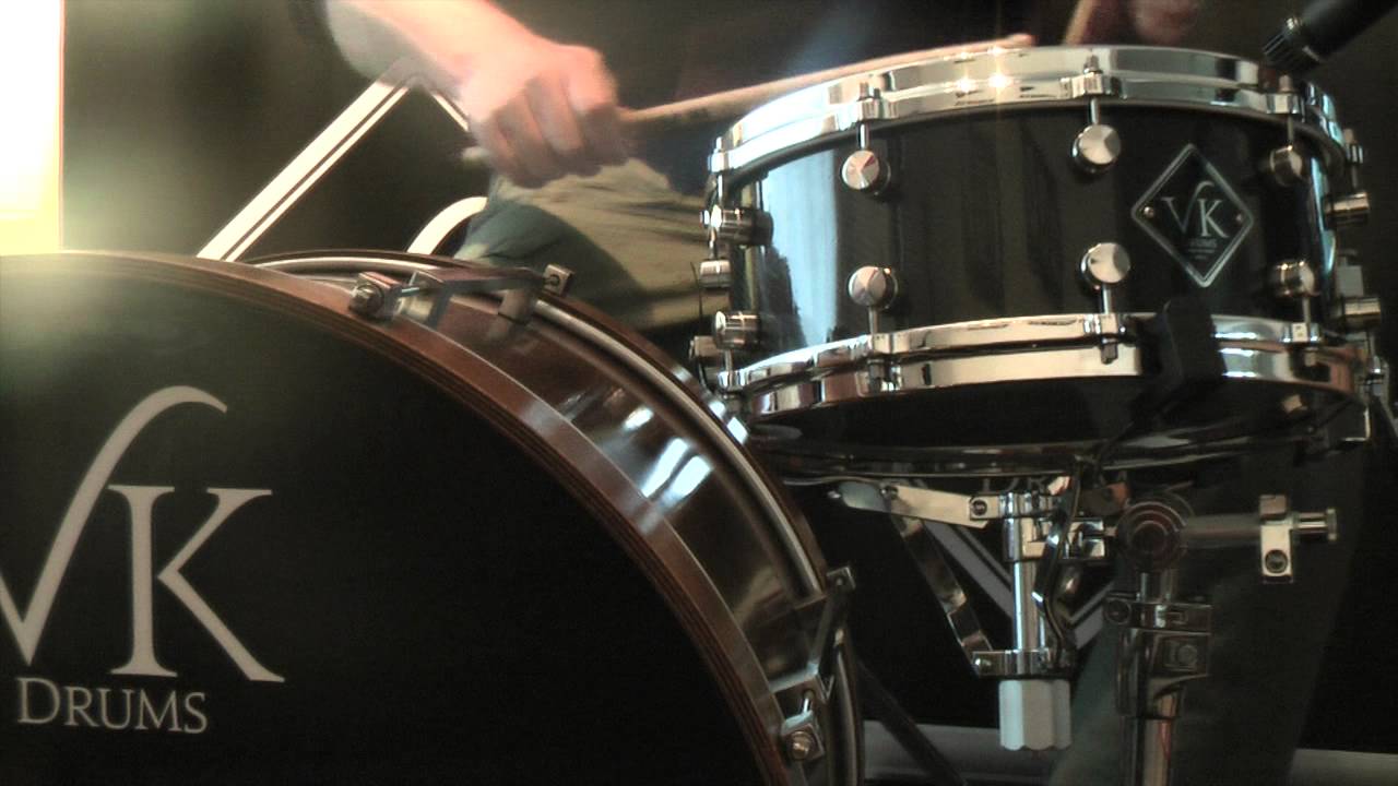 Triple flanged, die cast, solid stainless steel and stavetone drum