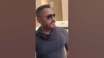 انفعال تامر حسني في جنازة والدة مي عز الدين 