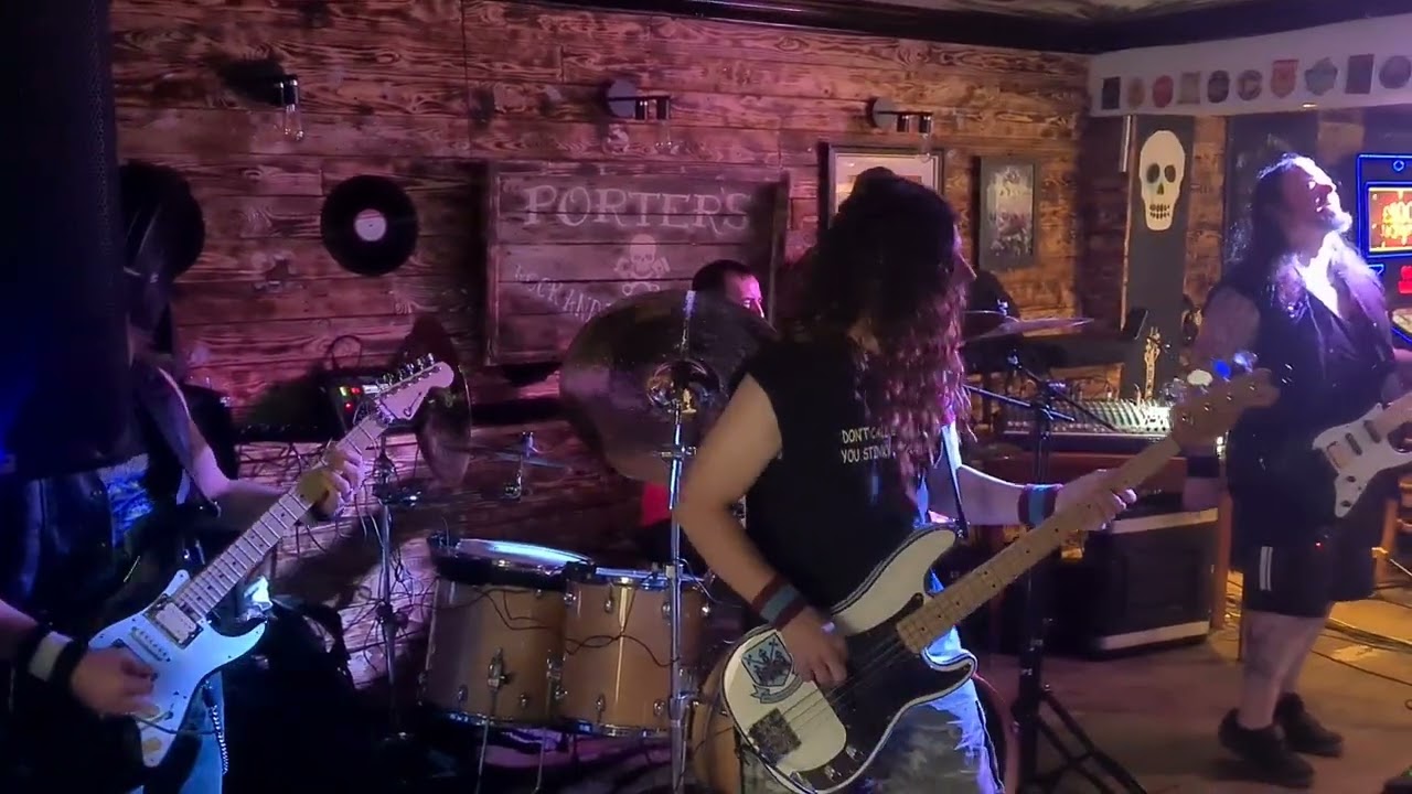 Iron Mayhem playing 2 Minutes To Midnight @ Porters 28 May 2022