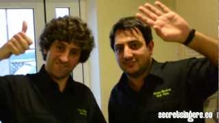 Singing Waiters - The Secret Life of a Secret Singer