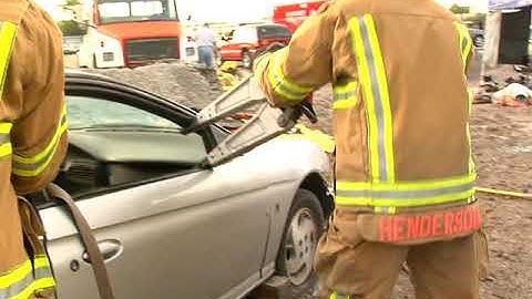 Vehicle Extrication - Door & Sidewall Procedures