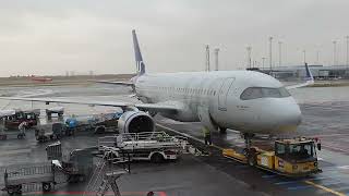 Closing Cargo Door on Scandanavian Airlines Airbus