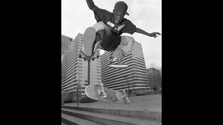 🧱 THIS OLD LEDGE: PHILADELPHIA is now playing! 🔔