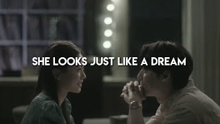 -she looks just like a dream(speed up+lyrics) Resimi