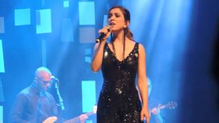 Video thumbnail of "Roberta Sá  - Cicatrizes"