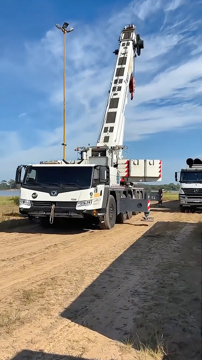 XCMG Crane | XCA250BR