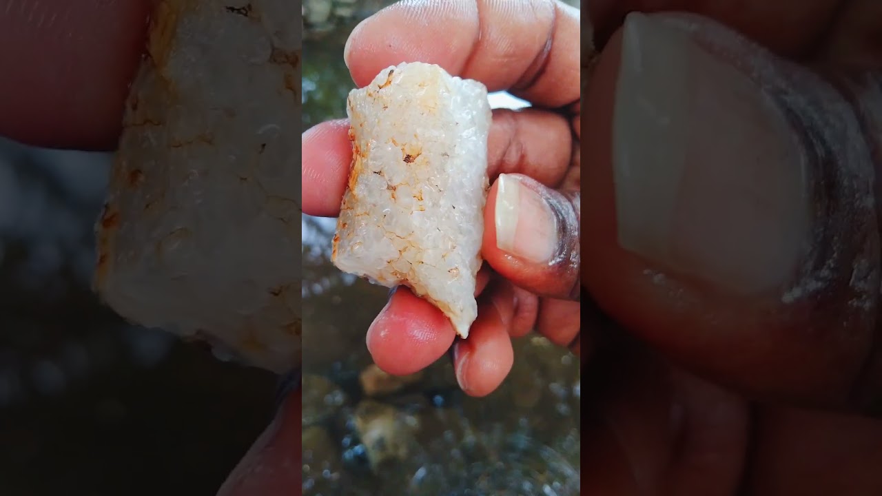 This stone exhibits a white or off-white color and a somewhat translucent to opaque quality