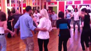 Rueda Fun Intermediate Level on Sunday nights