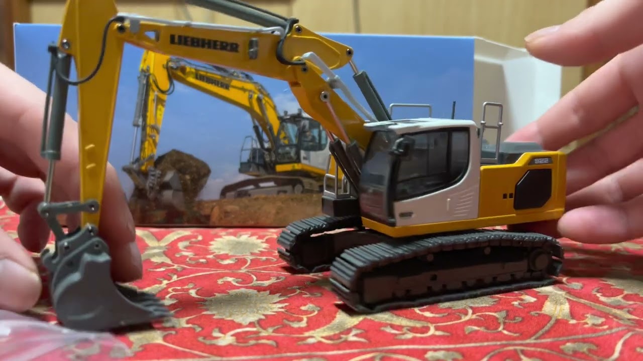 Conrad 2214/07 – Liebherr R922V Eurovia – Modèle Réduit De Chantier – Neuf
