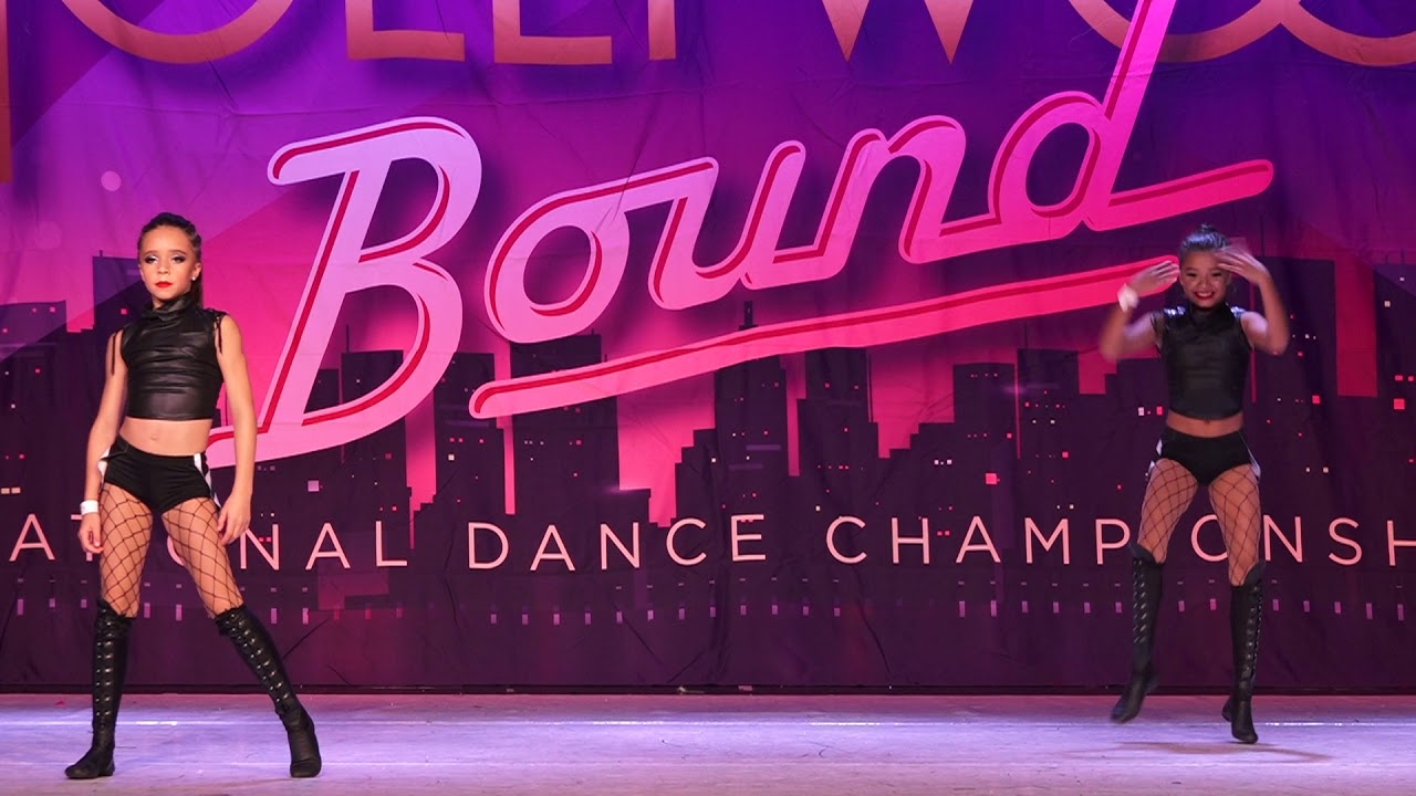 SCARLETT & EVIE - JAZZ DUO