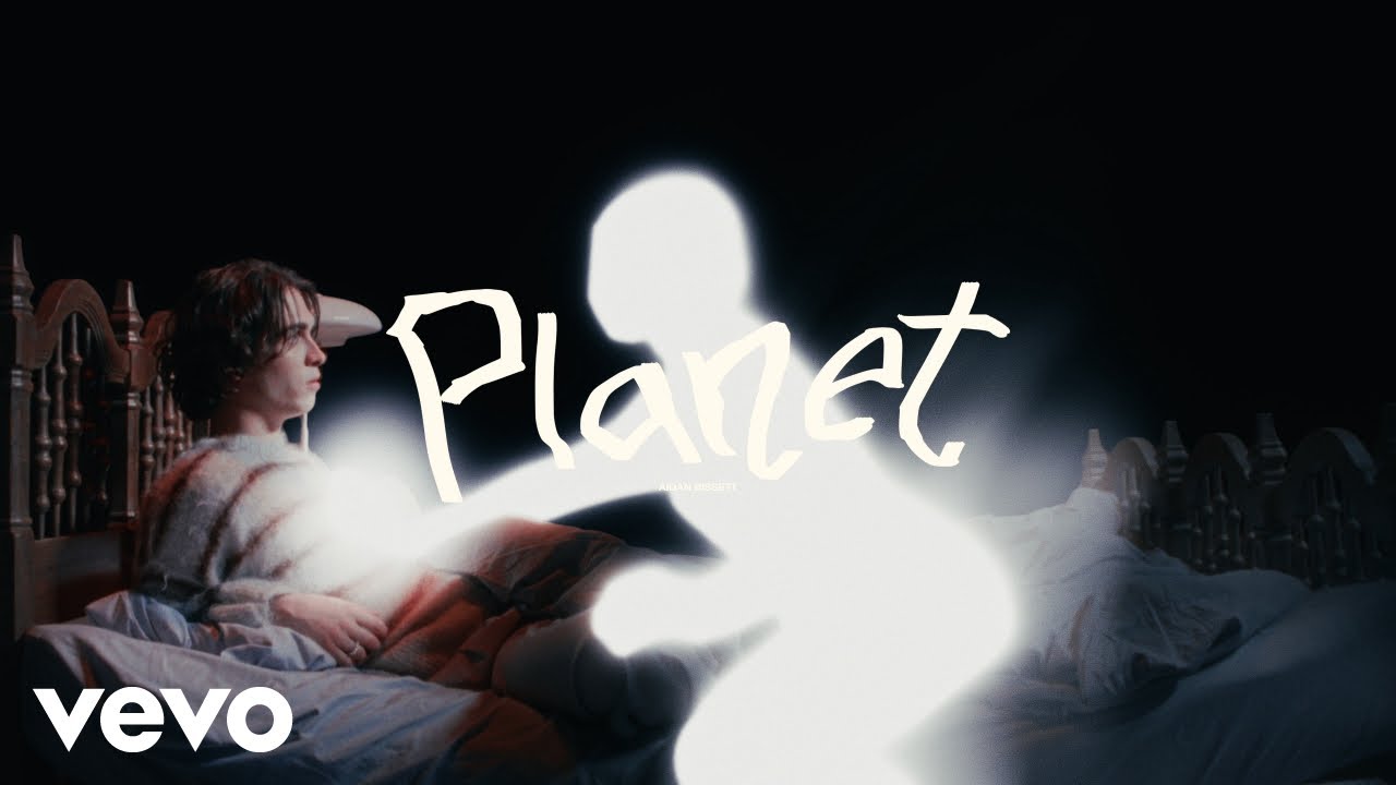 Aidan Bissett - Planet (Visualizer) Aidan Bissett - Planet (Visualizer)