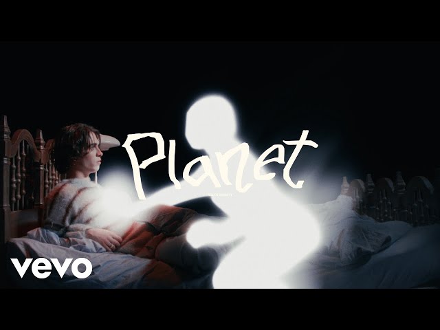 Aidan Bissett - Planet (Visualizer) class=