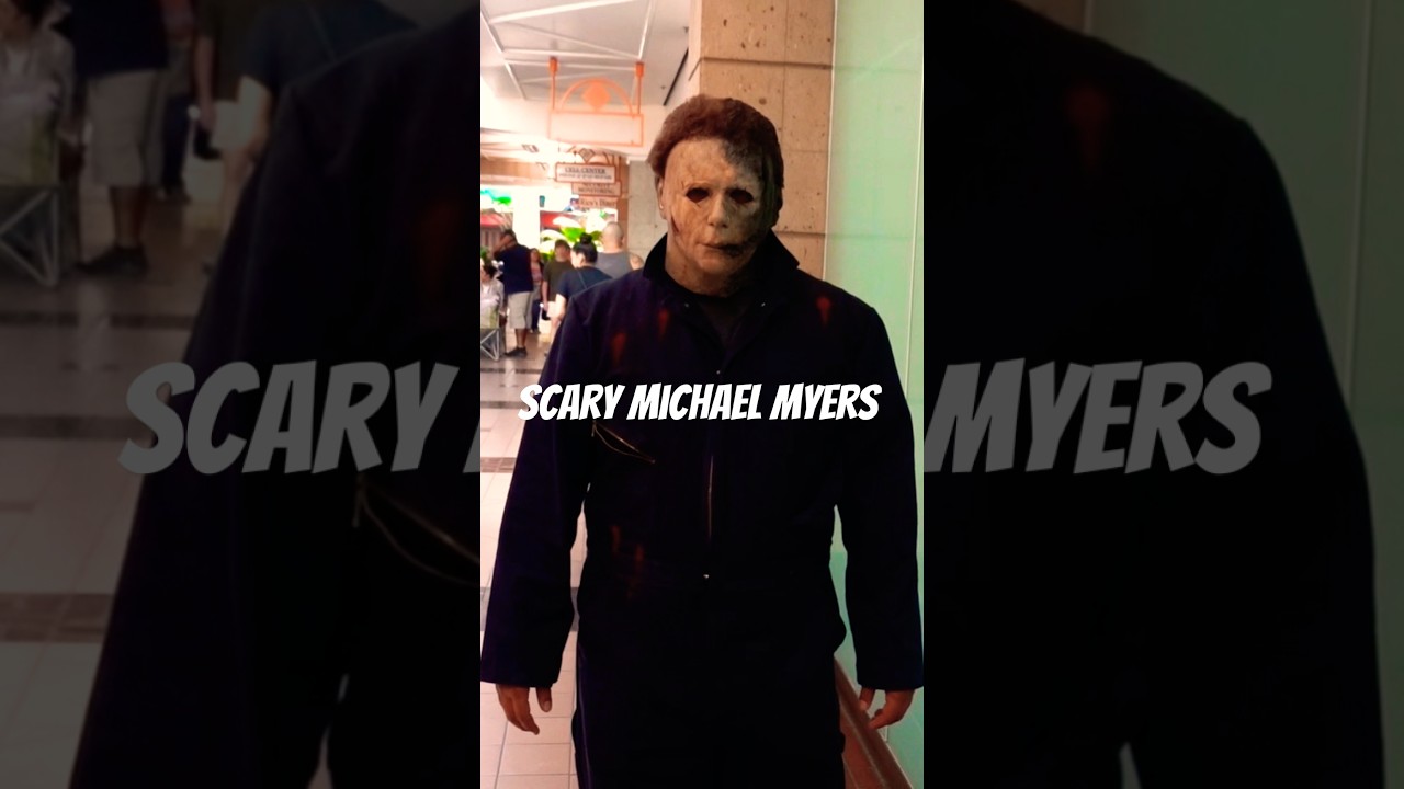 Michael is trying to get me at the mall #horror #halloween #costume