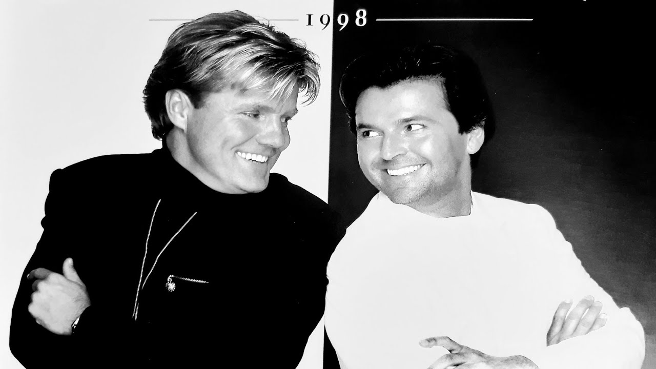 "No. 1 Hit Medley" by Modern Talking, recorded in 1998, accompanied by the color music controller.