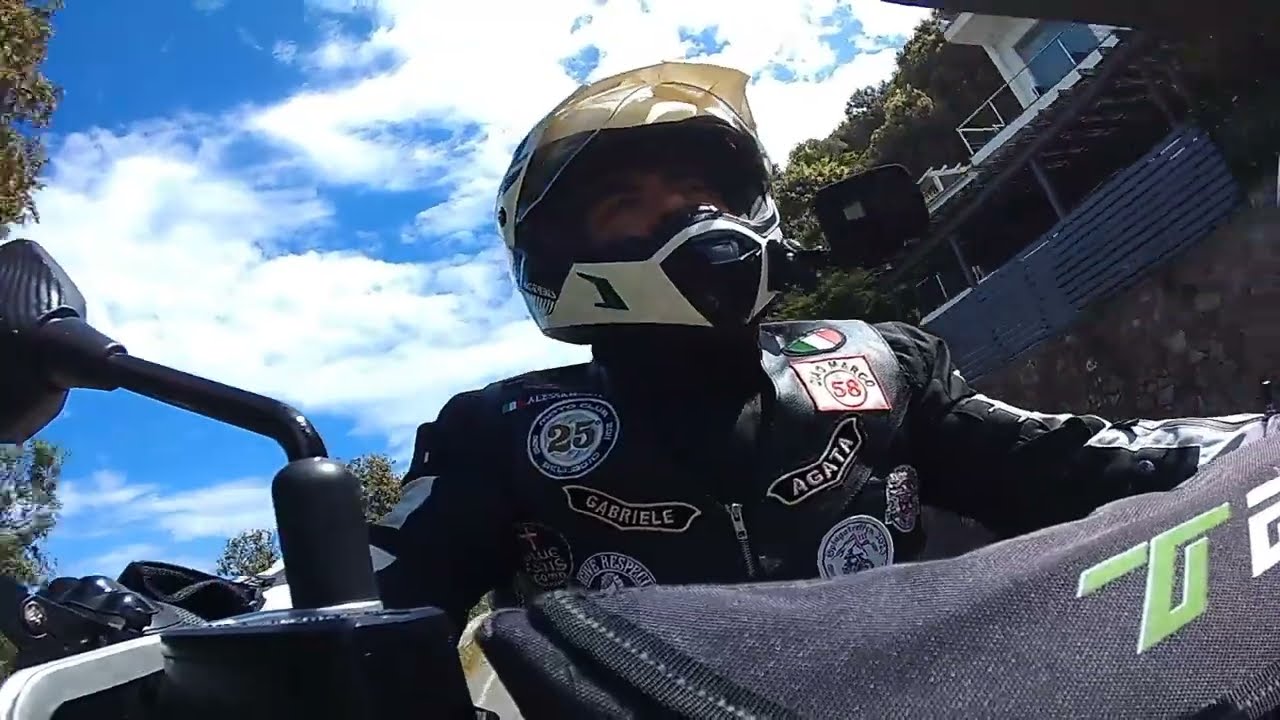 Isola D'Elba tour parte 2, Benelli TRK 502x Bmw GS 1200.