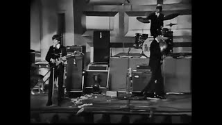 (Snippet) The Beatles - Roll Over Beethoven - Live At The Festival Hall - June 17, 1964
