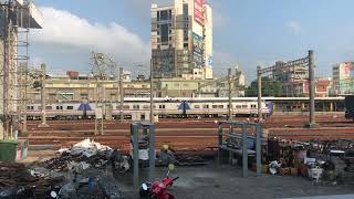 EMU700 Series / EMU800 Series local services 2224 departing from / 3247 entering Changhua Station