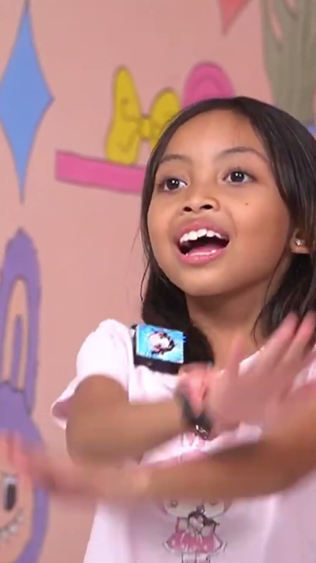 LEIKA DANCE LIBURAN BARENG LABUBU ??#leika #shorts