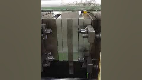Threaded cap - Unscrewing Injection Mould