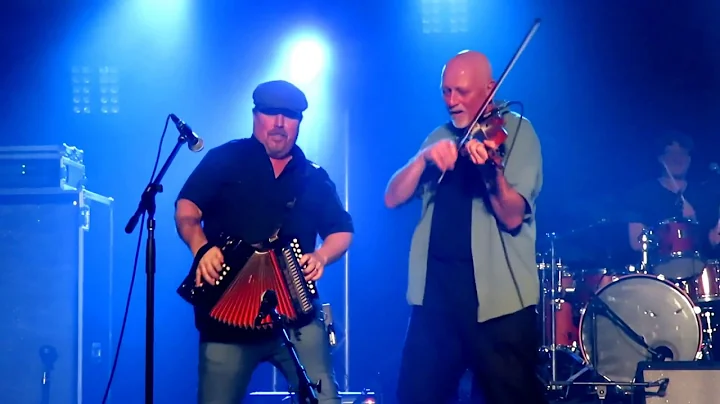 Kelly Russell & The Planks (Bob Hallett, Sean Pant...