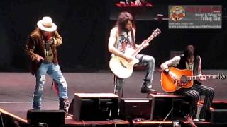 Video thumbnail of "Guns N' Roses GNR - Patience (Rose to Ashba like Father to Son 6:50) live in Jakarta Indonesia 2012"