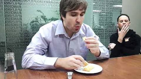Eat a Salada in under a minute challenge - second ...