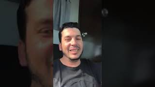 A mi también me vale, El flaco, vocalista de Los recoditos.